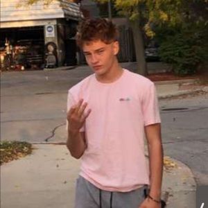 Meet your Posher, Hugo